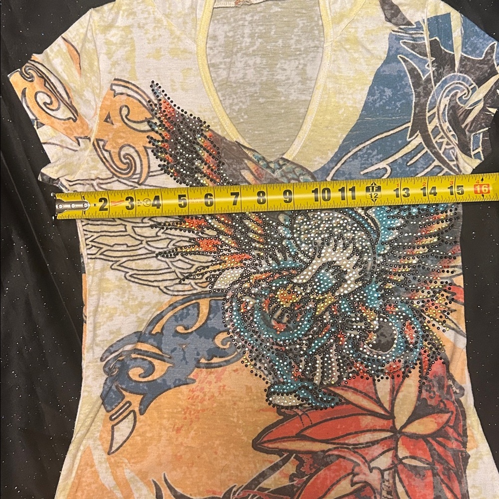 Embellished V-Neck Graphic Hoodie Tee - Picture 12 of 13